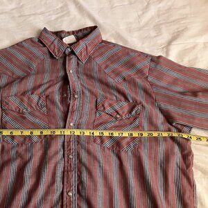 Pearl snap Western Frontier short-sleeve button down